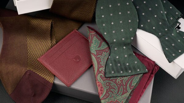 Large Green silk bow tie - Jacquard herringbone pattern - Image 4