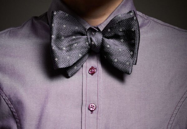 Large Grey silk bow tie - Jacquard herringbone pattern - Image 3